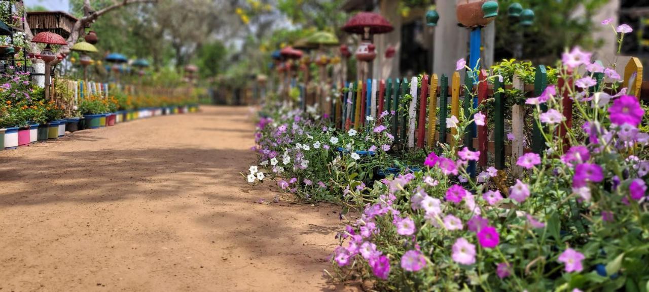 Panchobon Art Resort Shānti Niketan Екстериор снимка